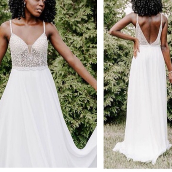 💙 True Love White Beaded Rhinestone Maxi Dress - Picture 6 of 16